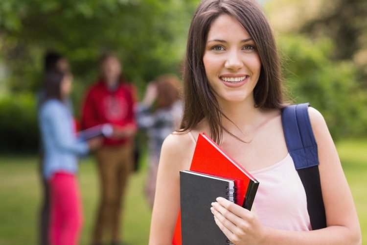 How to Prepare for School Tours While Exploring Scholarships Adelaide Has to Offer